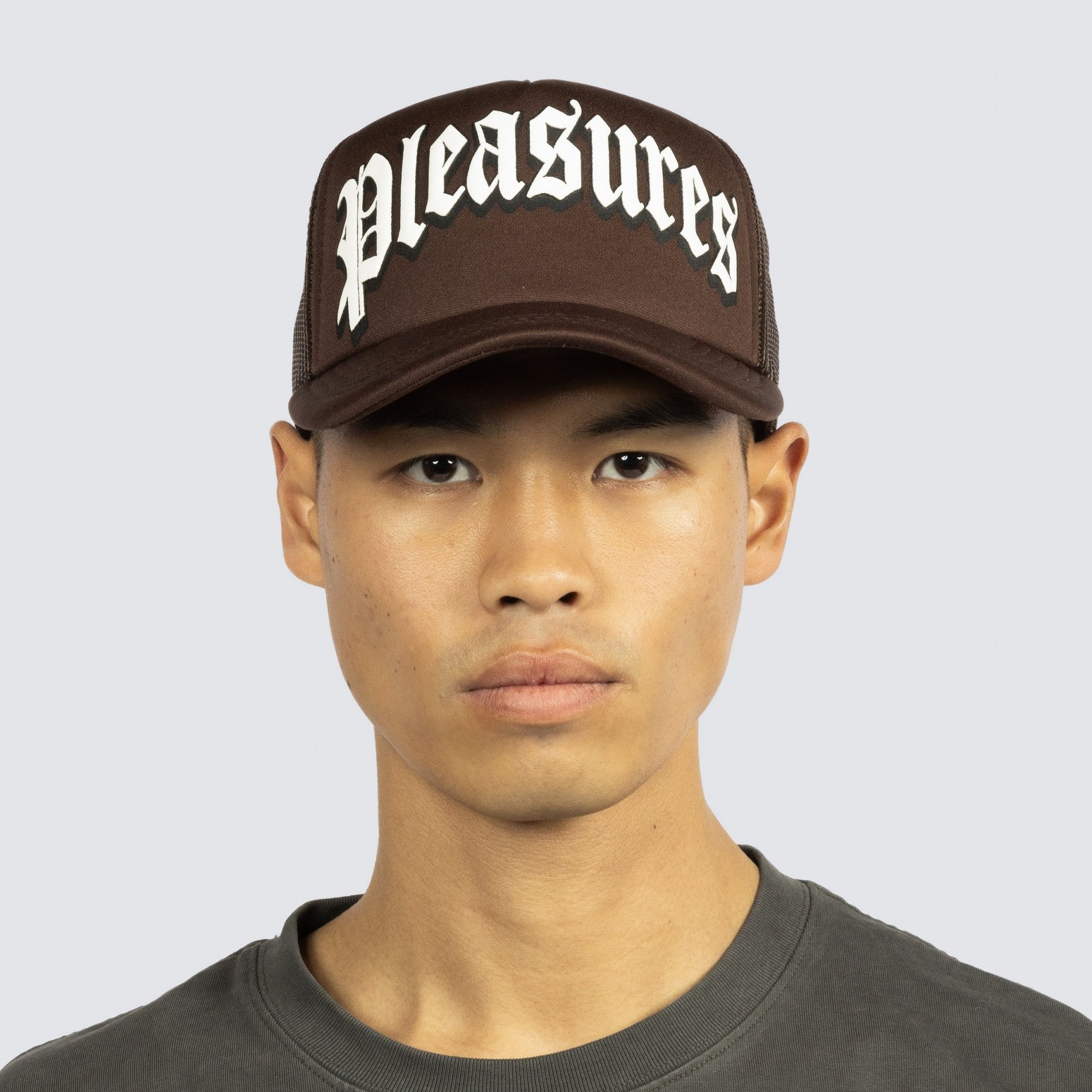 PLEASURES/ץ쥸㡼TWITCH TRUCKER CAP å / BROWN