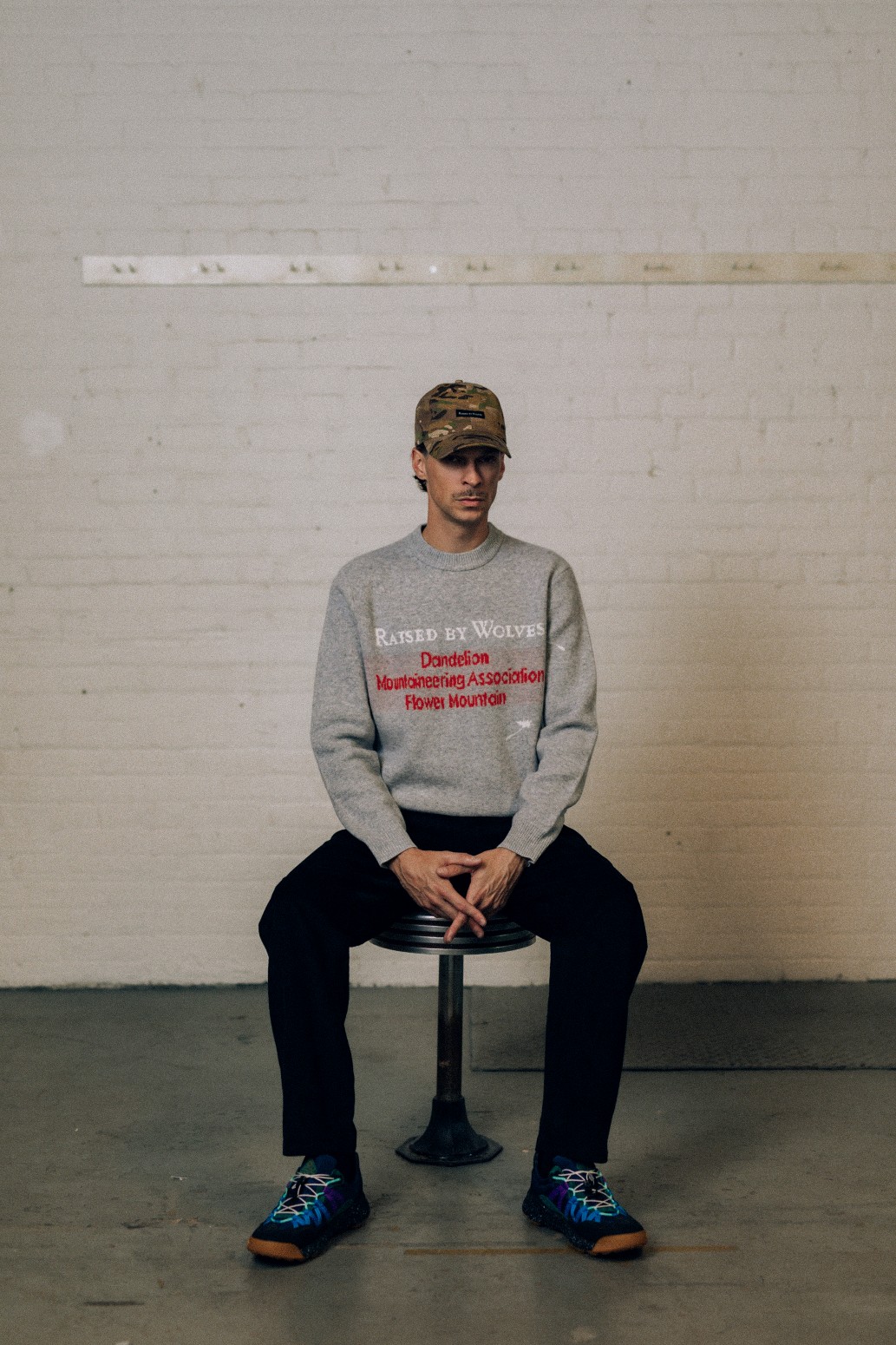 ��RAISED BY WOLVES/�쥤���ɥХ�����֥���DMA INTARSIA SWEATER �������� / HEATHERED GREY