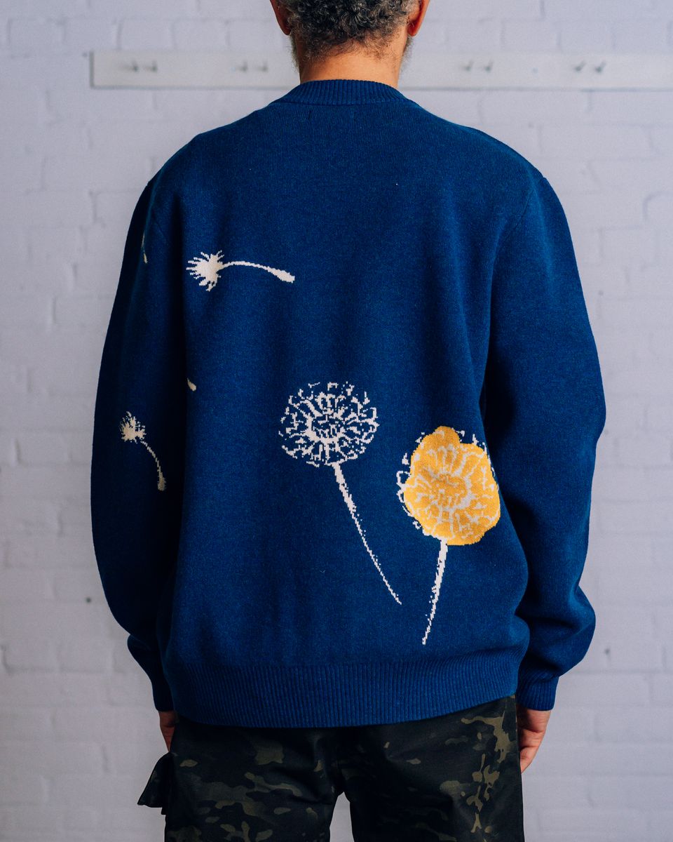 ��RAISED BY WOLVES/�쥤���ɥХ�����֥���DMA INTARSIA SWEATER �������� / HEATHERED INDIGO