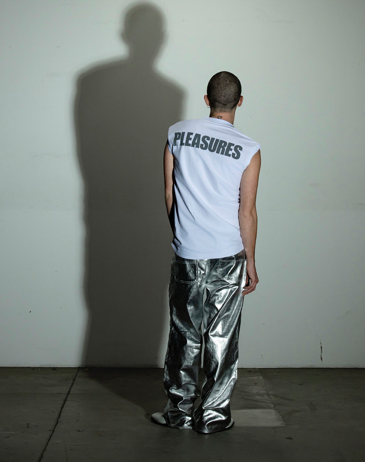 ��PLEASURES/�ץ쥸�㡼����JOY DIVISION/���祤���ǥ�����������BROKEN IN T-SHIRT T����� / WHITE