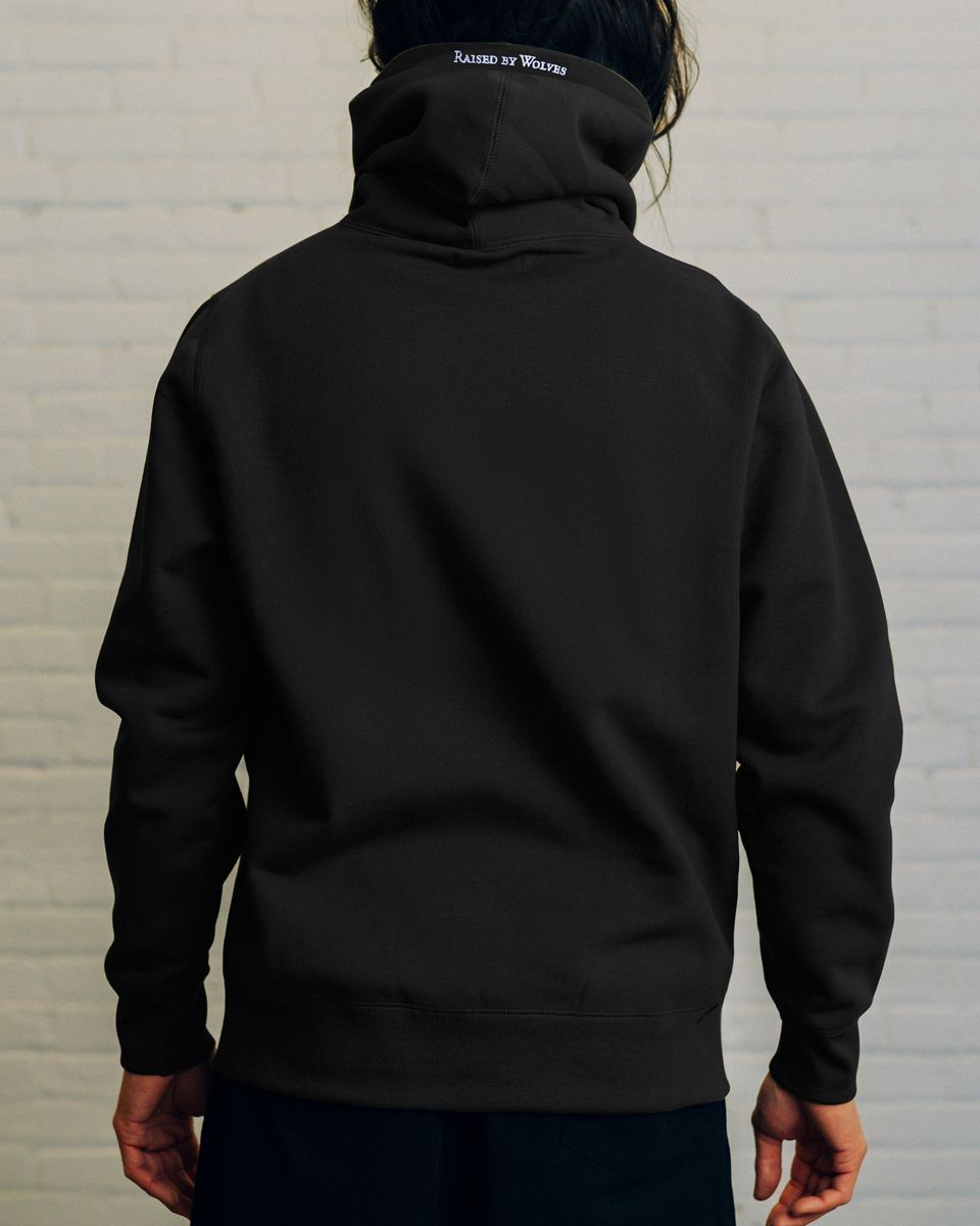 ��RAISED BY WOLVES/�쥤���ɥХ�����֥���CLASSIC SNAP HOODIE �ѡ����� / BLACK
