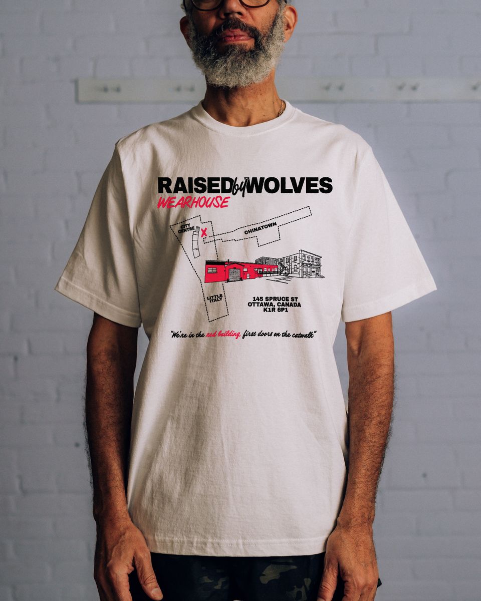 ��RAISED BY WOLVES/�쥤���ɥХ�����֥���SHOP TEE T����� / WHITE