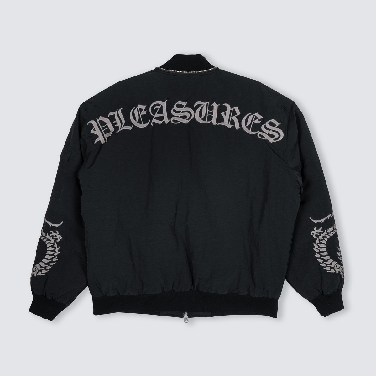 PLEASURES/ץ쥸㡼DRAGON BOMBER ܥС㥱å / BLACK