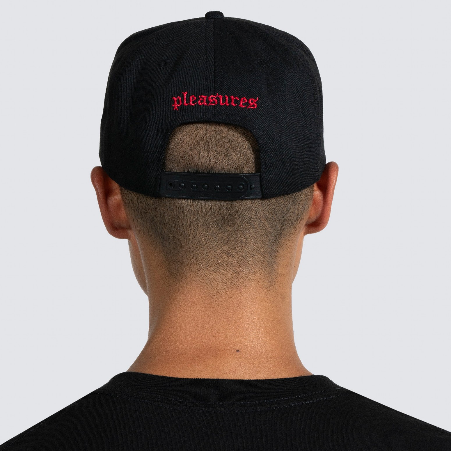 PLEASURES/ץ쥸㡼SHORTY'SHEART SNAPBACK å / BLACK