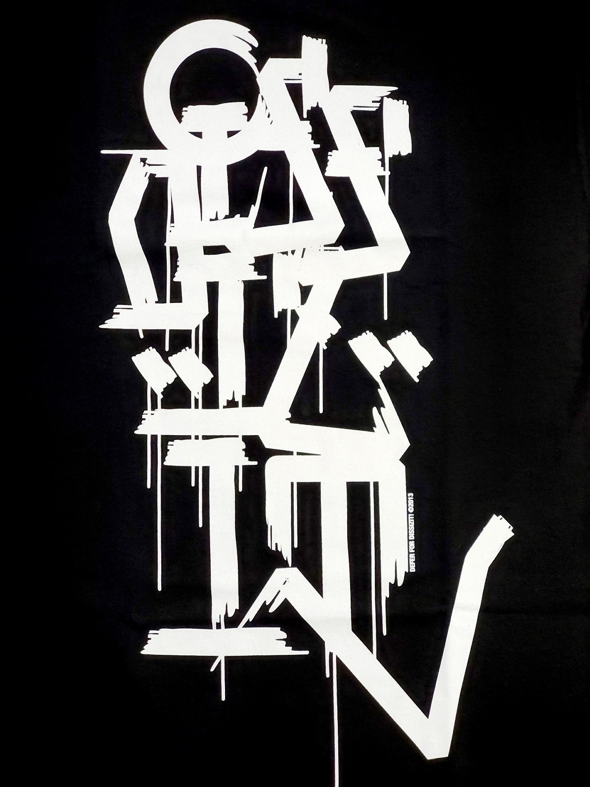 ��DISSIZIT/�ǥ����������åȡ�DEF IZ IT TEE T����� ��DEFER COLLAB�� / BLACK �֥�å�