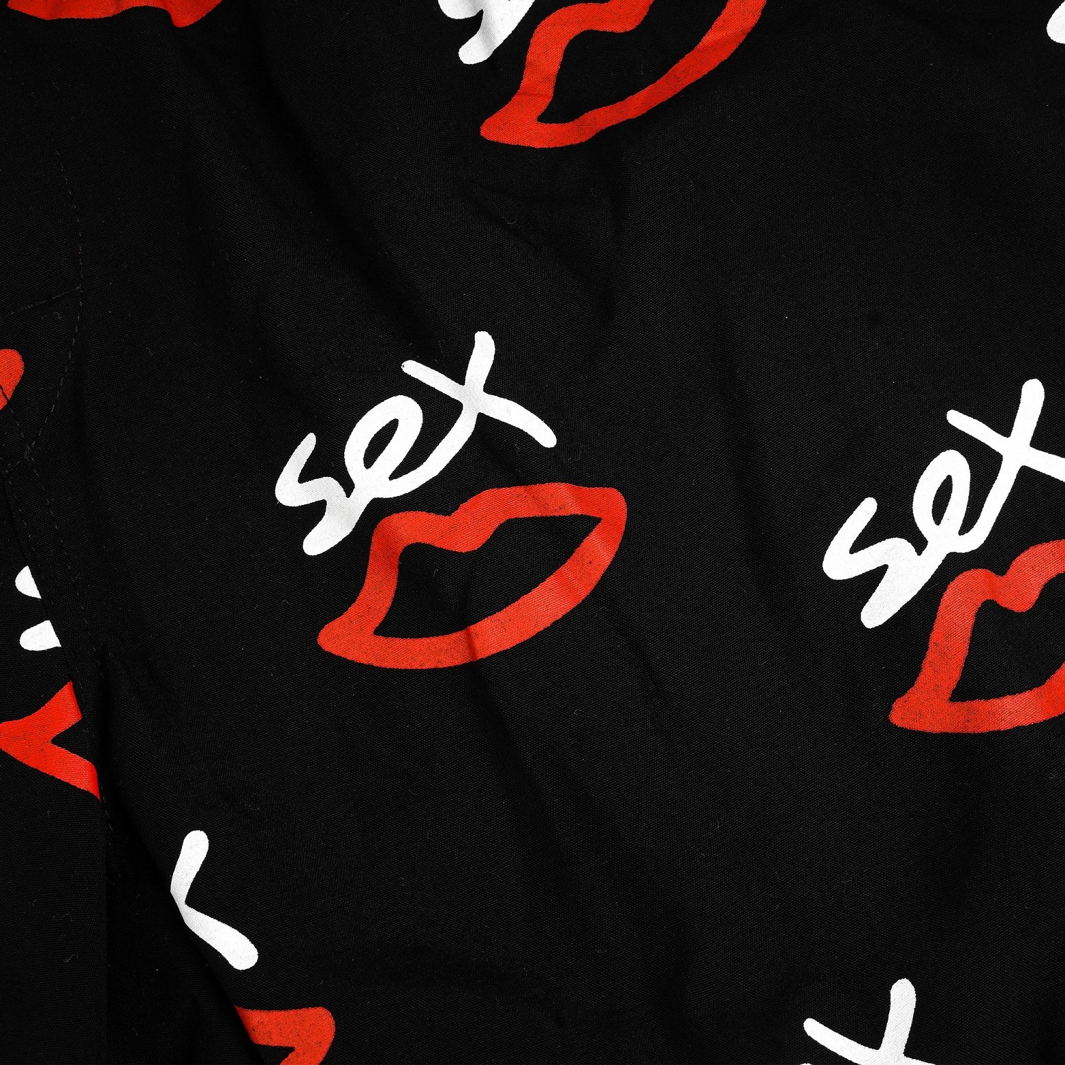 ��SEX SKATEBOARDS/���å����������ȥܡ��ɡ�SEX LOGO AOP   �ܥ������ѥ�� / BLACK