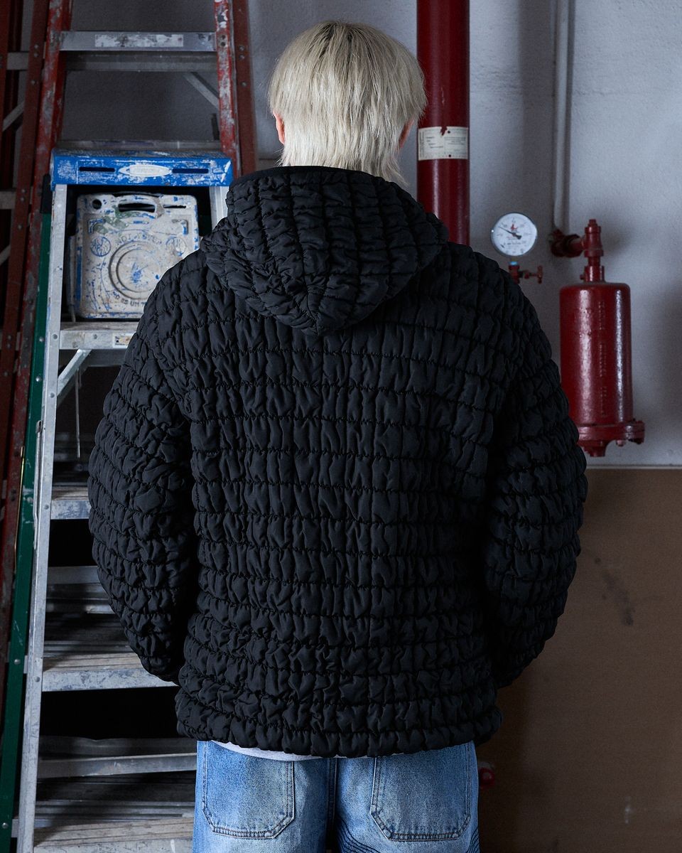 ��PLEASURES/�ץ쥸�㡼����TENDER HOODED PUFFER ���㥱�å� / BLACK