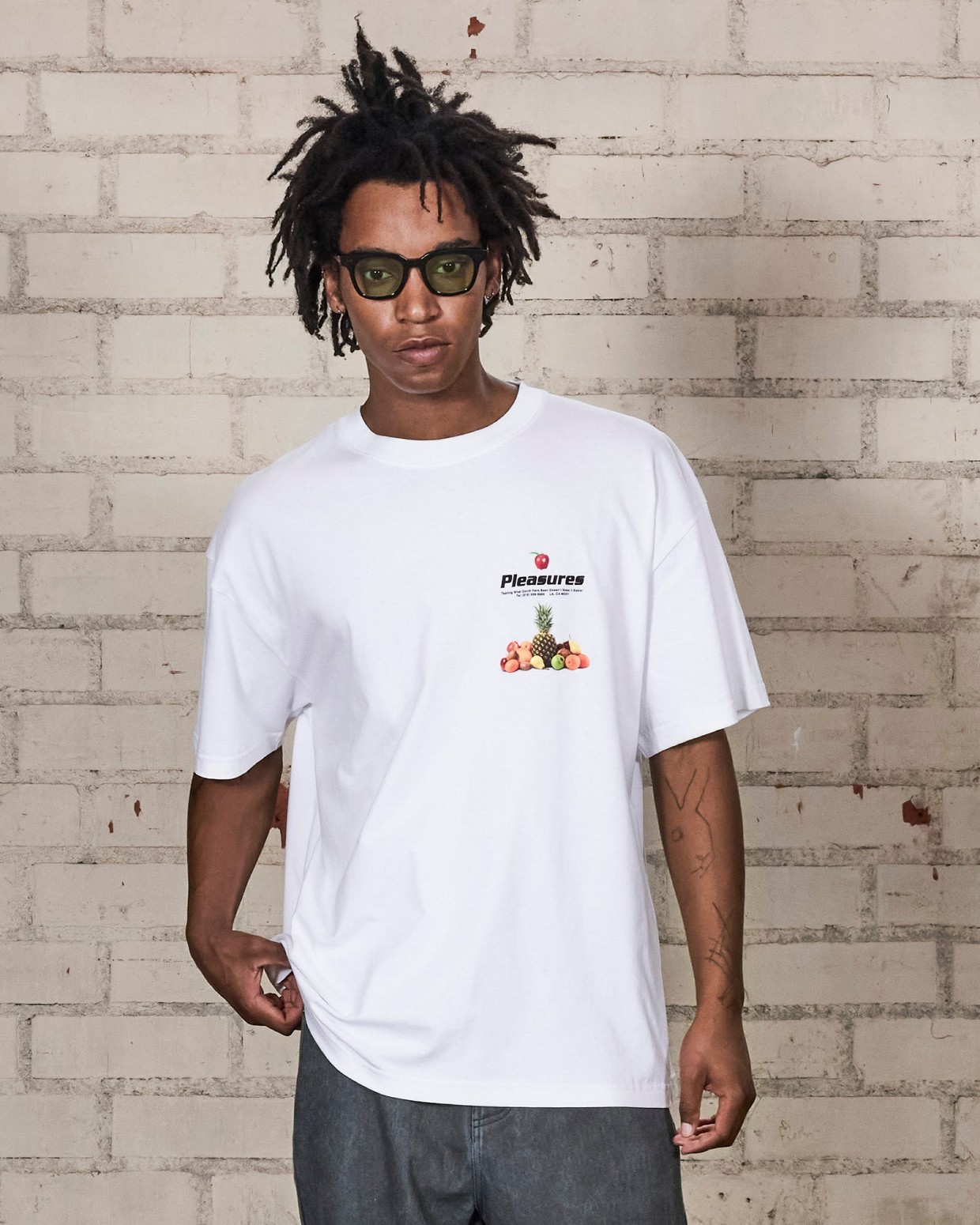 ��PLEASURES/�ץ쥸�㡼����DELIVERY T-SHIRT T����� / WHITE
