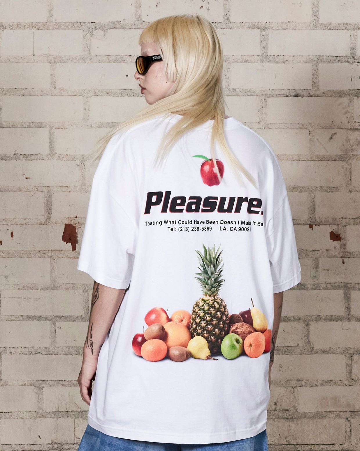 ��PLEASURES/�ץ쥸�㡼����DELIVERY T-SHIRT T����� / WHITE
