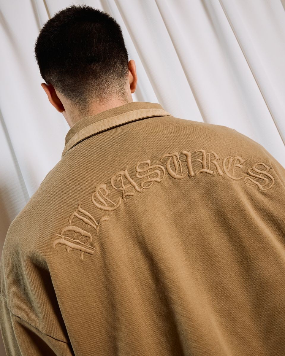 ��PLEASURES/�ץ쥸�㡼����DRIFT ZIP POLO ���åץݥ� / TAN