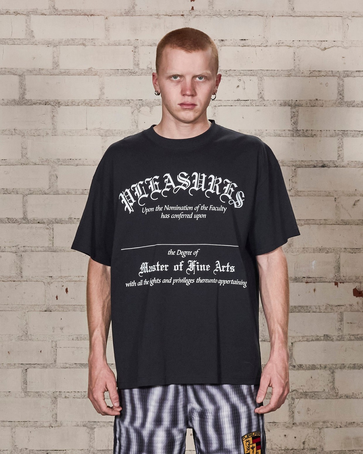 ��PLEASURES/�ץ쥸�㡼����DEGREE T-SHIRT T����� / BLACK