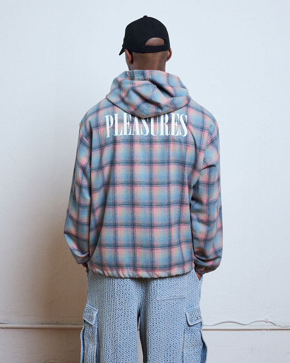 ��PLEASURES/�ץ쥸�㡼����SENDER PONCHO HOODIE �ѡ����� / PINK