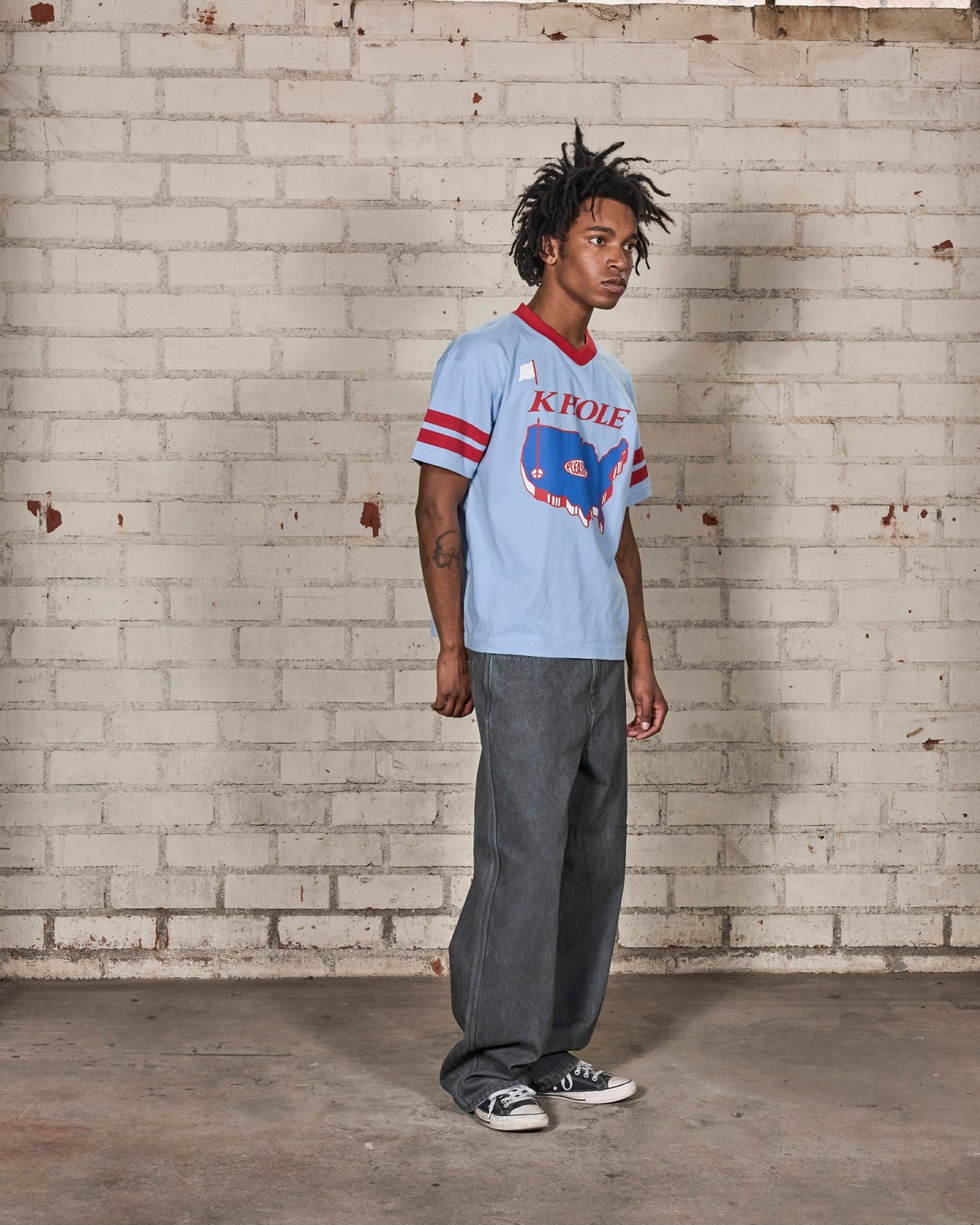 ��PLEASURES/�ץ쥸�㡼����HOLE V-NECK JERSEY T����� / BLUE