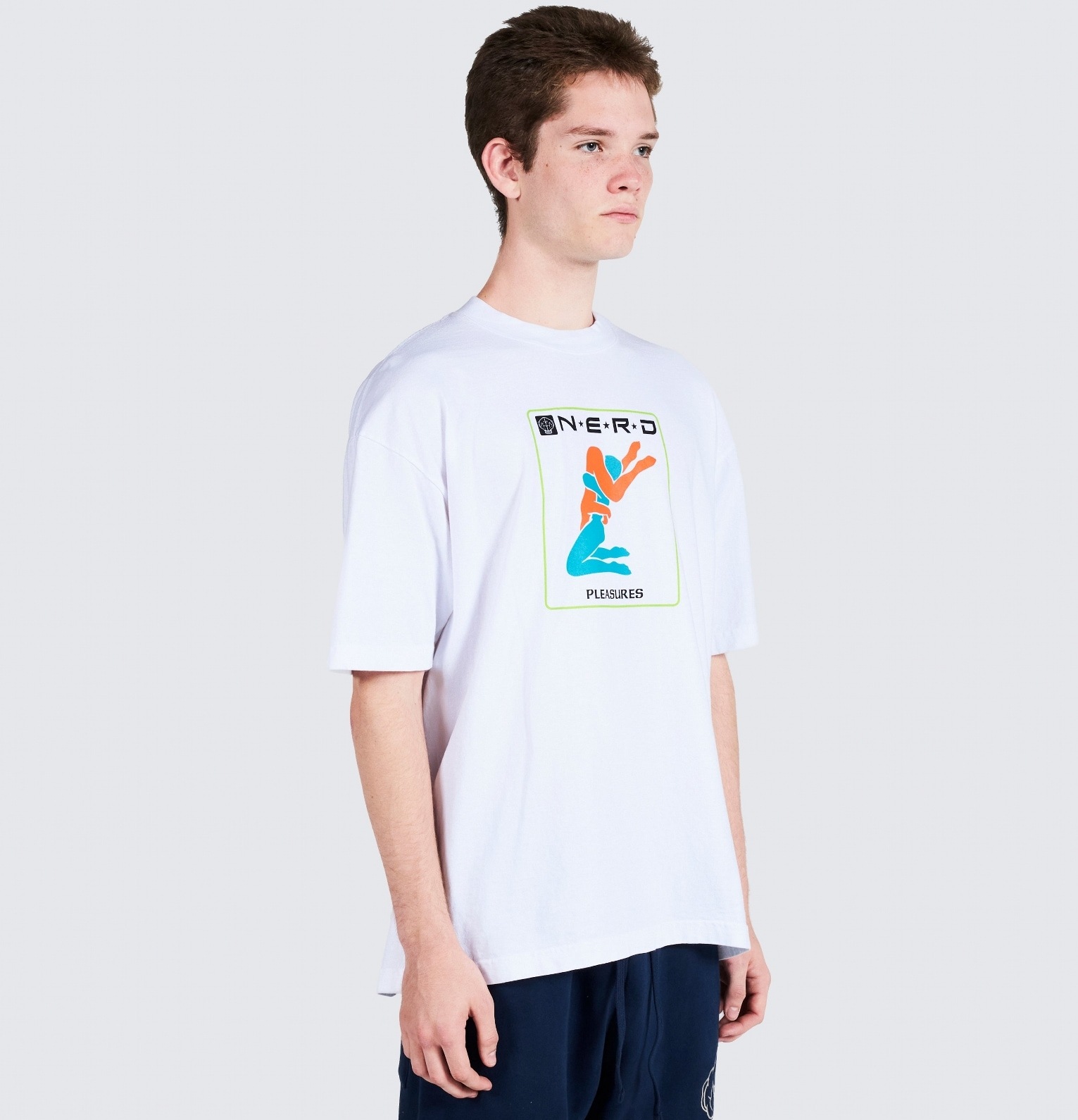 ��PLEASURES/�ץ쥸�㡼����N.E.R.D.��PROVIDER T-SHIRT T����� / WHITE