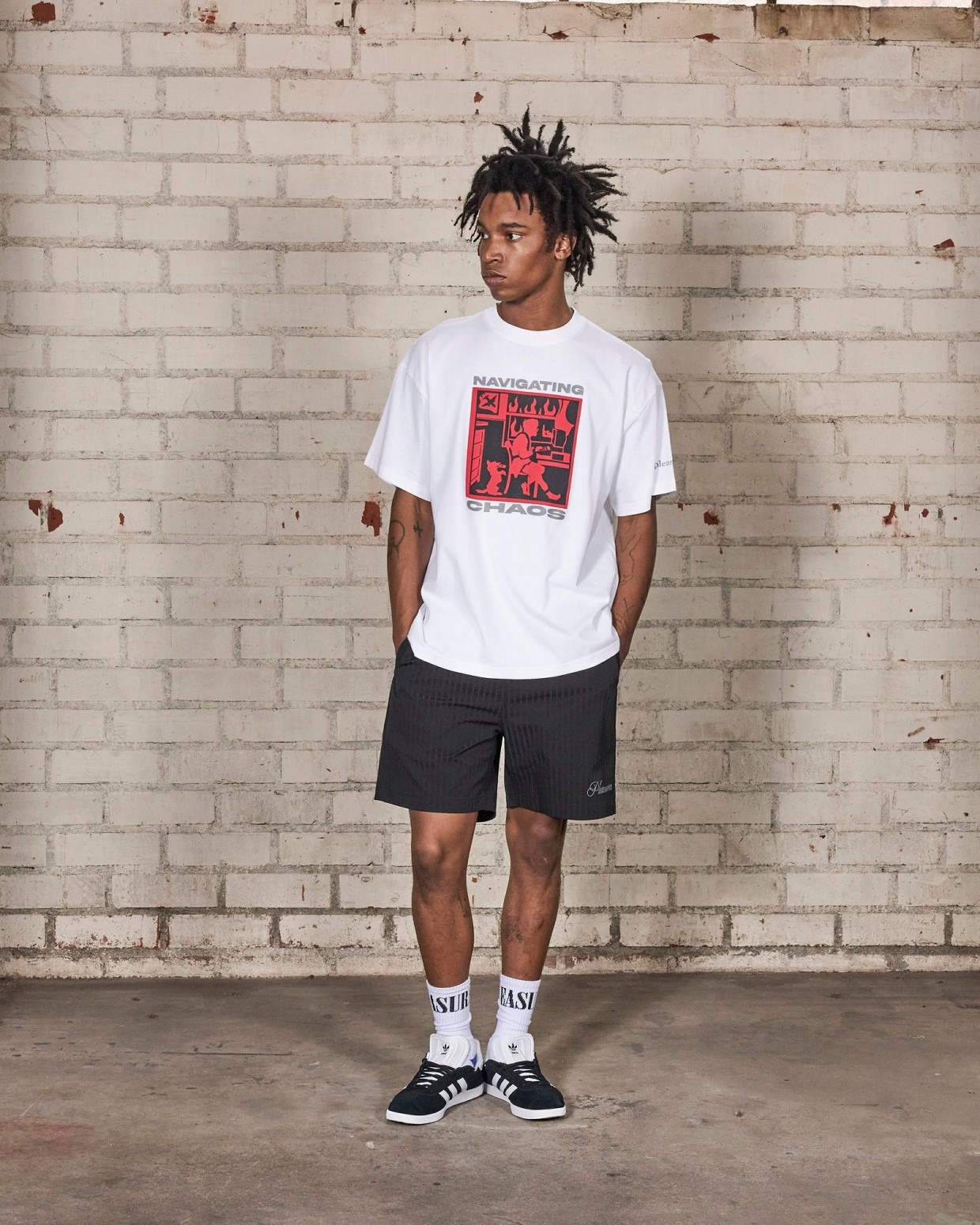 ��PLEASURES/�ץ쥸�㡼����NAVIGATE T-SHIRT T����� / WHITE