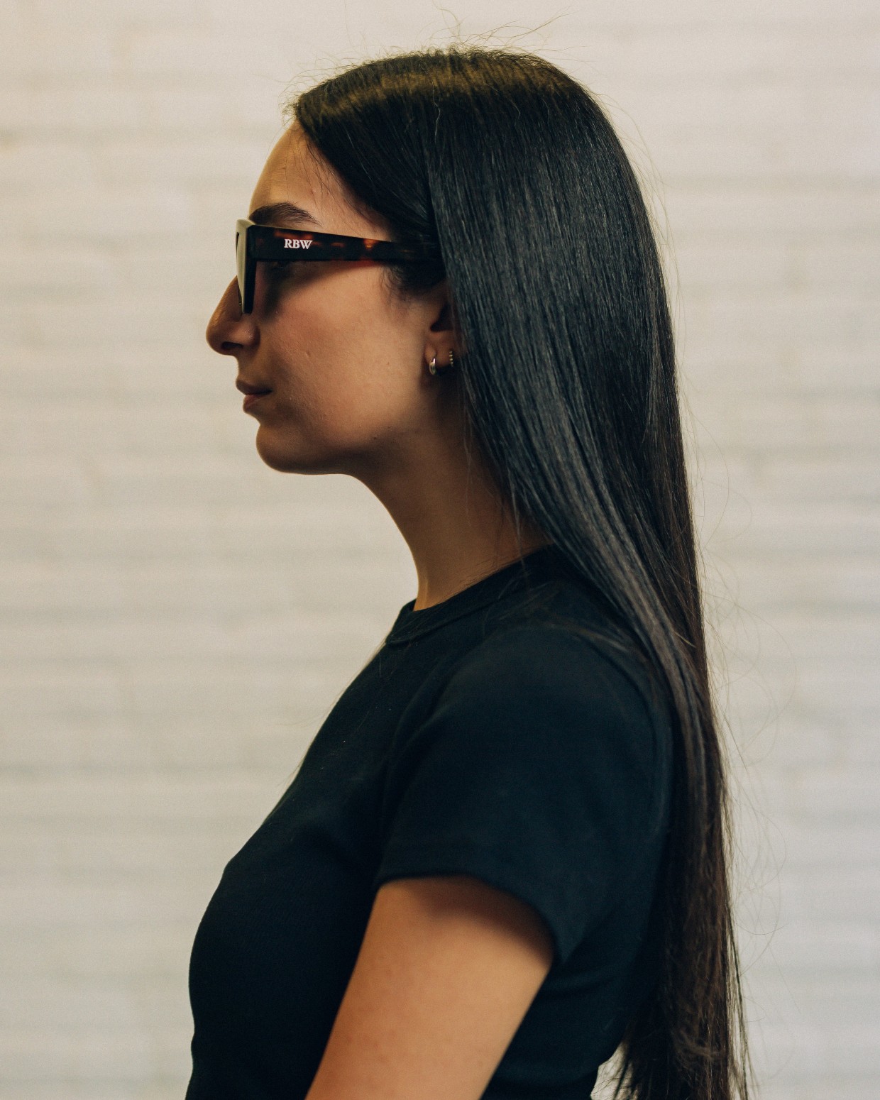 ��RAISED BY WOLVES/�쥤���ɥХ�����֥���MODEL V SUNGLASSES ���󥰥饹 / TORTOISE