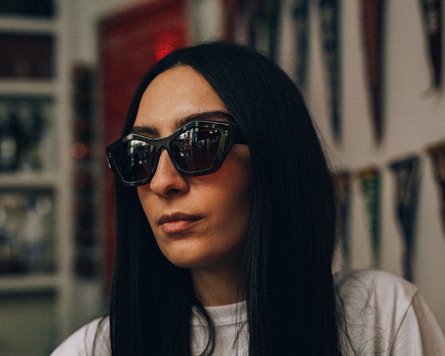 ��RAISED BY WOLVES/�쥤���ɥХ�����֥���MODEL V SUNGLASSES ���󥰥饹 / BLACK