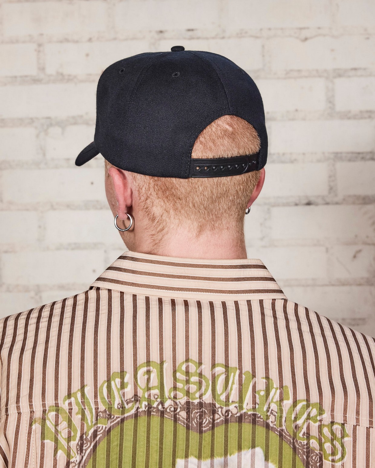 ��PLEASURES/�ץ쥸�㡼����ATMOSPHERE SNAPBACK ����å� / BLACK