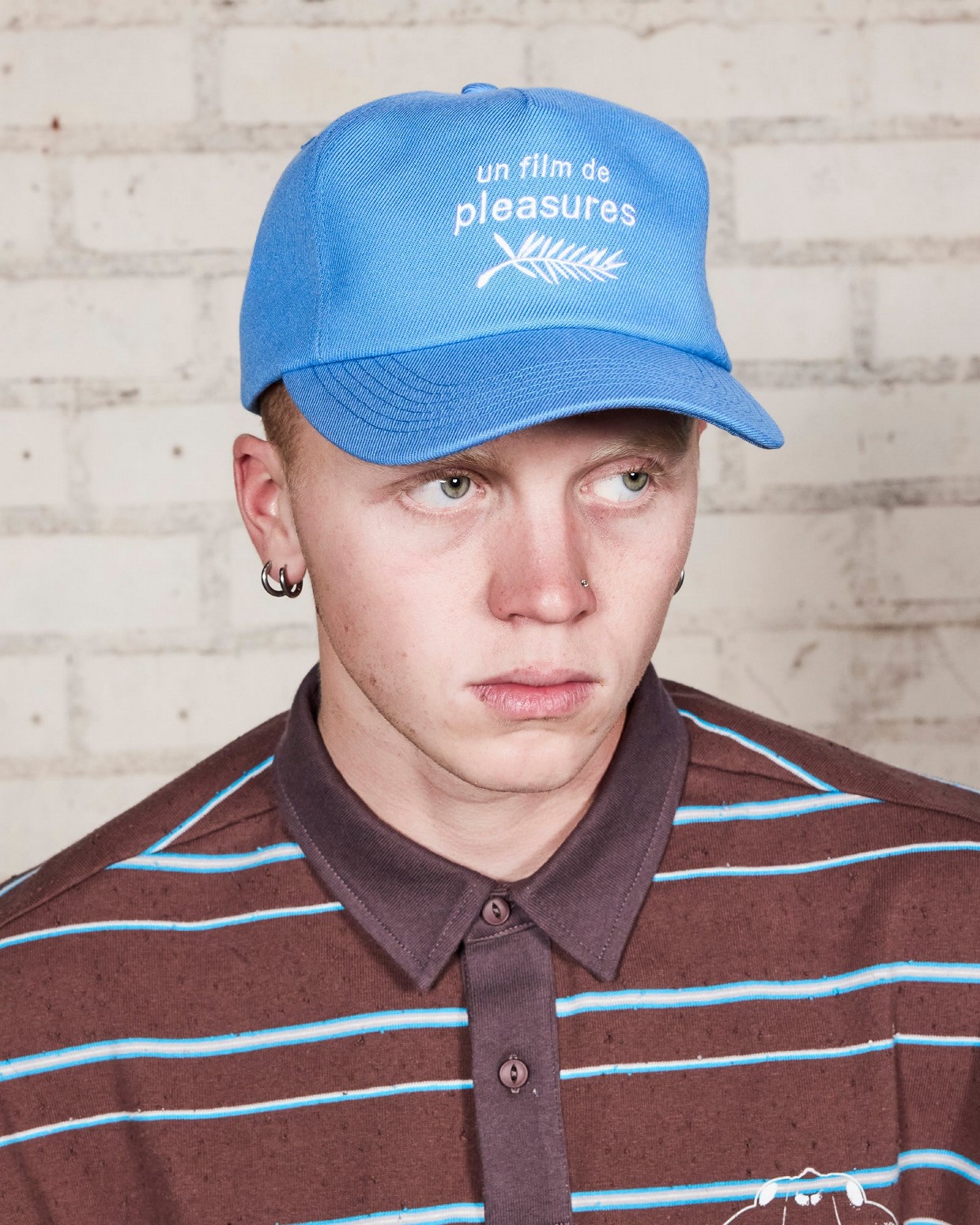 ��PLEASURES/�ץ쥸�㡼����FILM SNAPBACK ����å� / BLUE