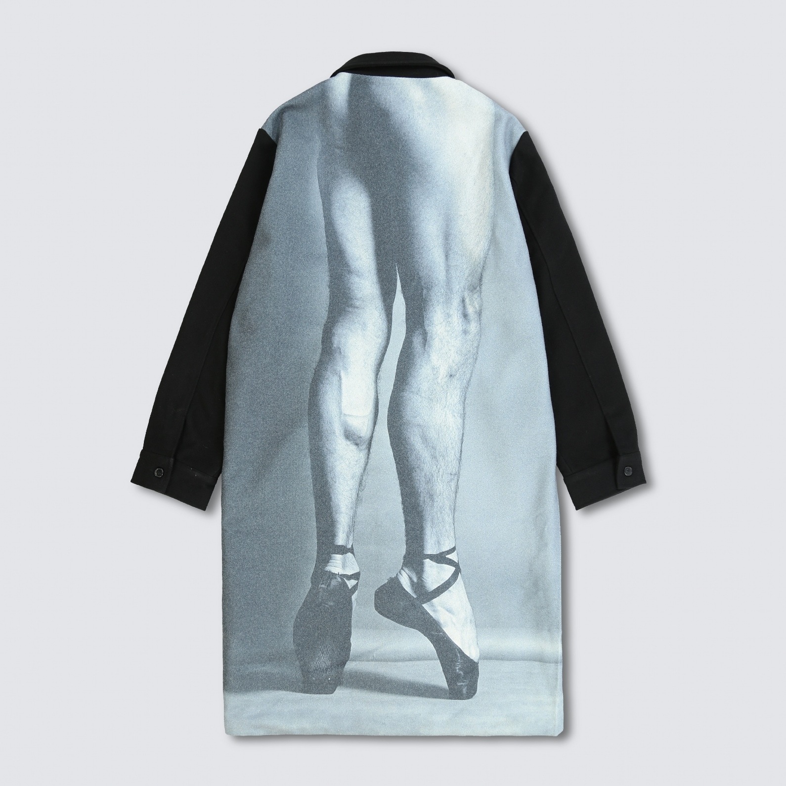 ��PLEASURES/�ץ쥸�㡼����ROBERT MAPPLETHORPE/���С��ȡ��ᥤ�ץ륽���ס�PHILLIP LONG COAT ���󥰥����� / BLACK