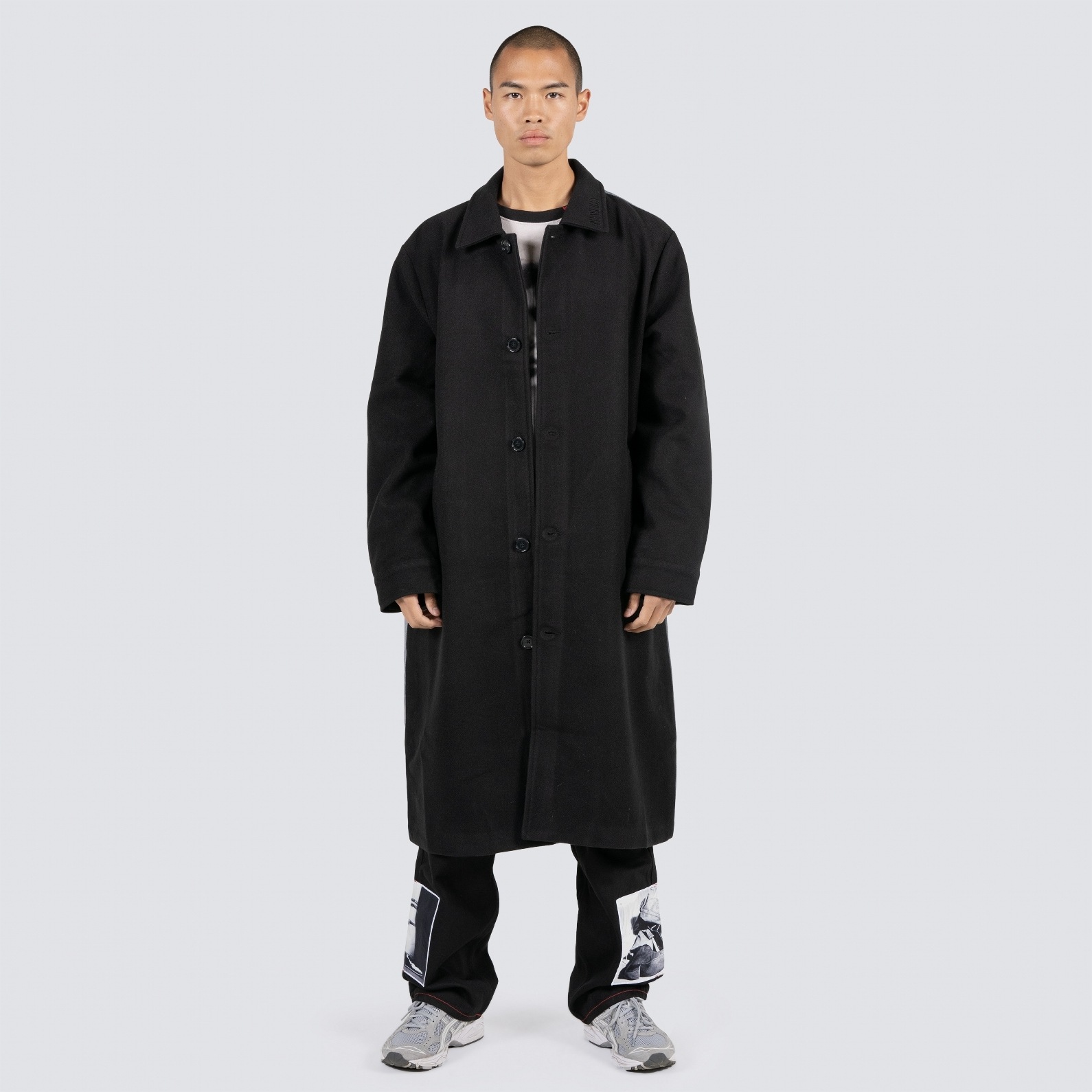 ��PLEASURES/�ץ쥸�㡼����ROBERT MAPPLETHORPE/���С��ȡ��ᥤ�ץ륽���ס�PHILLIP LONG COAT ���󥰥����� / BLACK