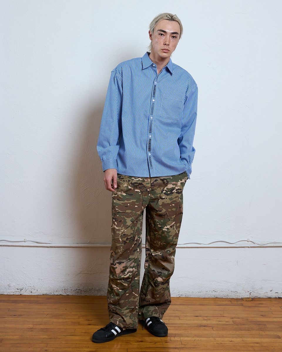 ��PLEASURES/�ץ쥸�㡼����IMPACT BUTTON UP Ĺµ����� / BLUE