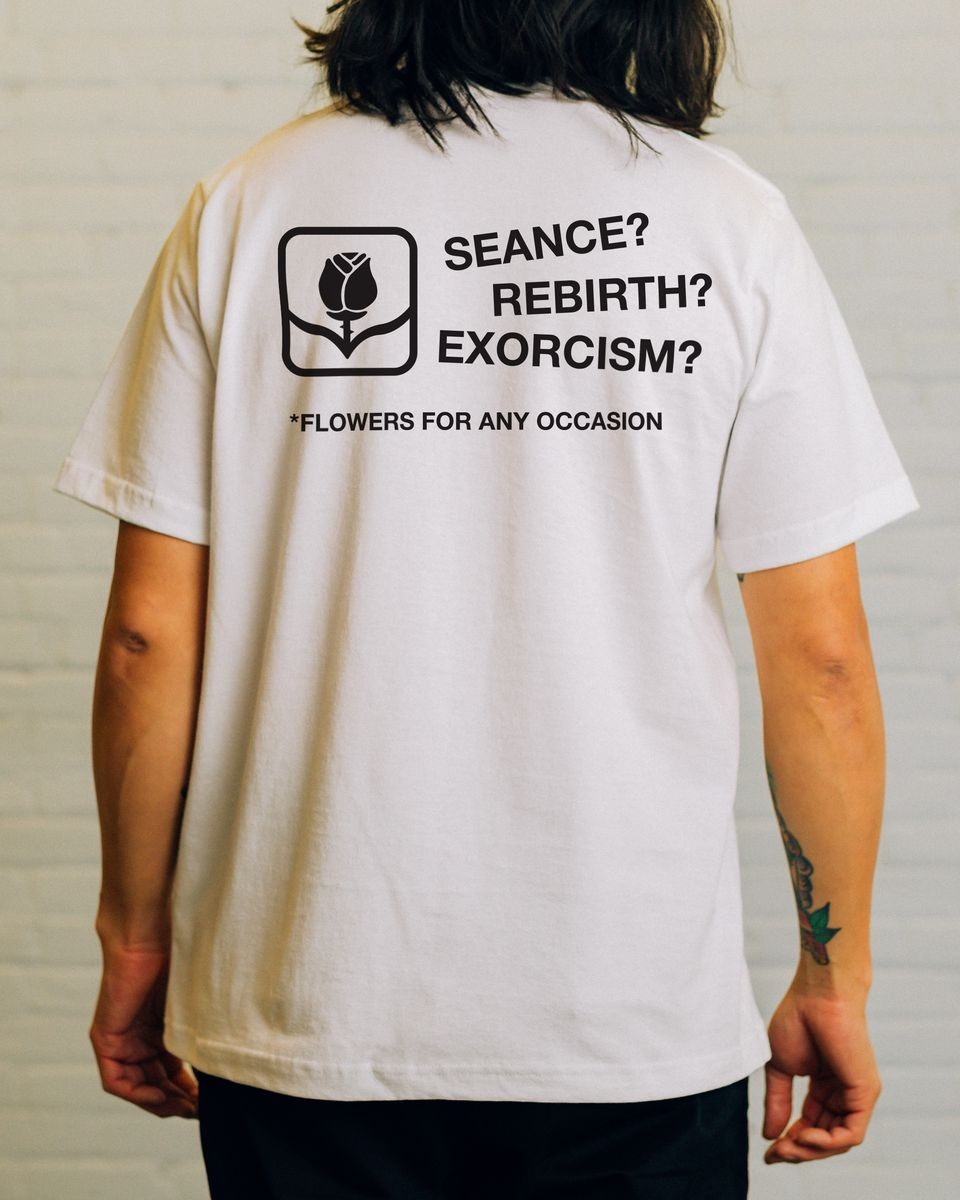 ��RAISED BY WOLVES/�쥤���ɥХ�����֥���ROSA NERA TEE ȾµT����� / WHITE