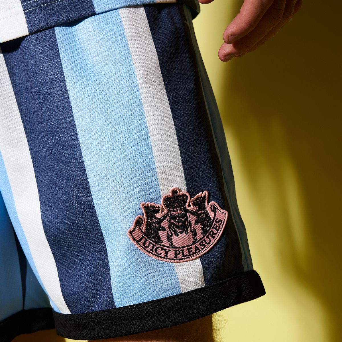 ��PLEASURES/�ץ쥸�㡼����JUICY COUTURE��JPFC SPORT SHORTS ���硼�ȥѥ�� / BLUE