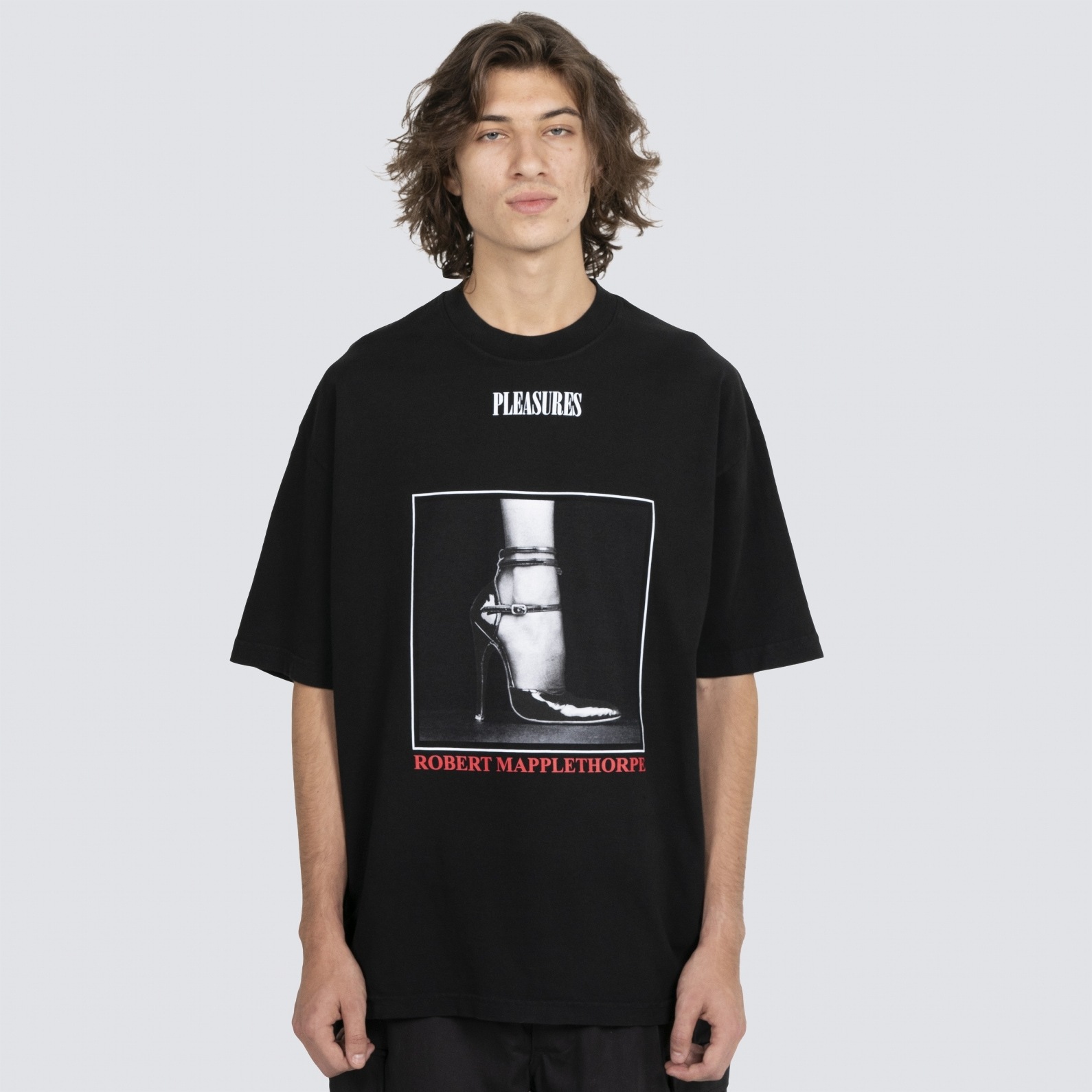 PLEASURES/ץ쥸㡼ROBERT MAPPLETHORPE/Сȡᥤץ륽סHEEL T-SHIRT T / BLACK