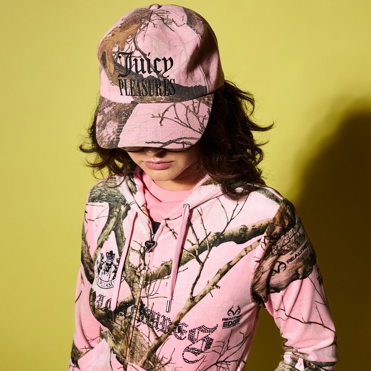 ��PLEASURES/�ץ쥸�㡼����JUICY COUTURE��REALTREE CAP ����å� / PINK EDGE