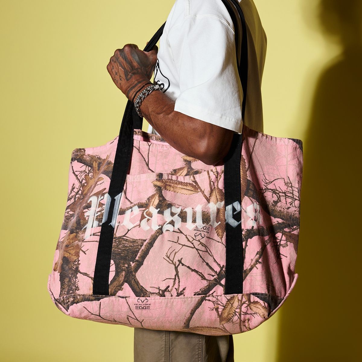 ��PLEASURES/�ץ쥸�㡼����JUICY COUTURE��REALTREE CANVAS TOTE �ȡ��ȥХå� / PINK EDGE