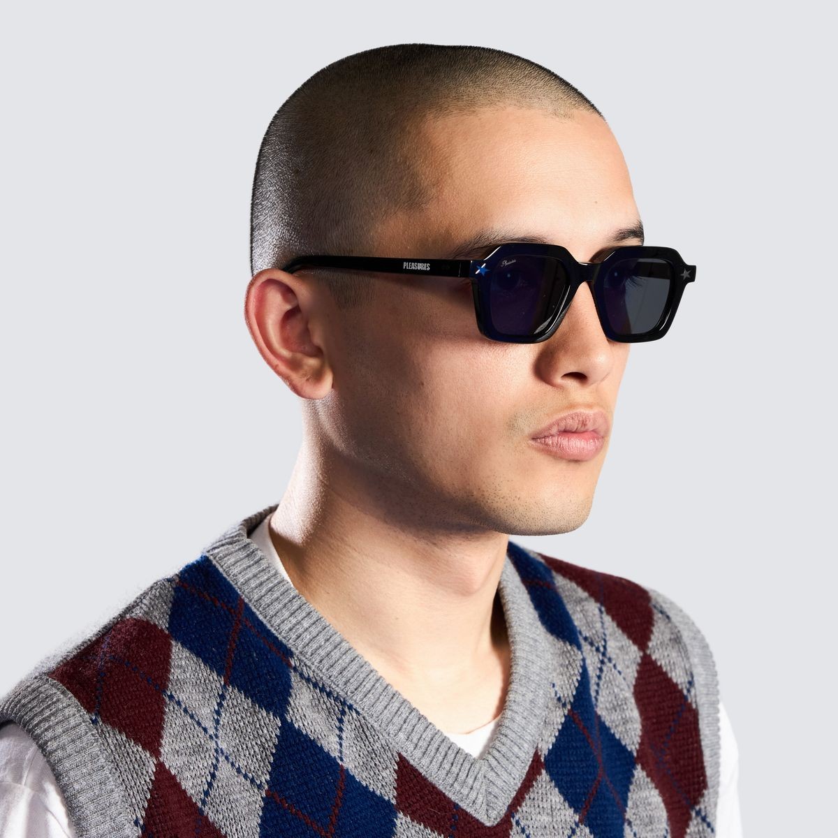 PLEASURES/ץ쥸㡼ERA SUNGLASSES 󥰥饹 / BLACK