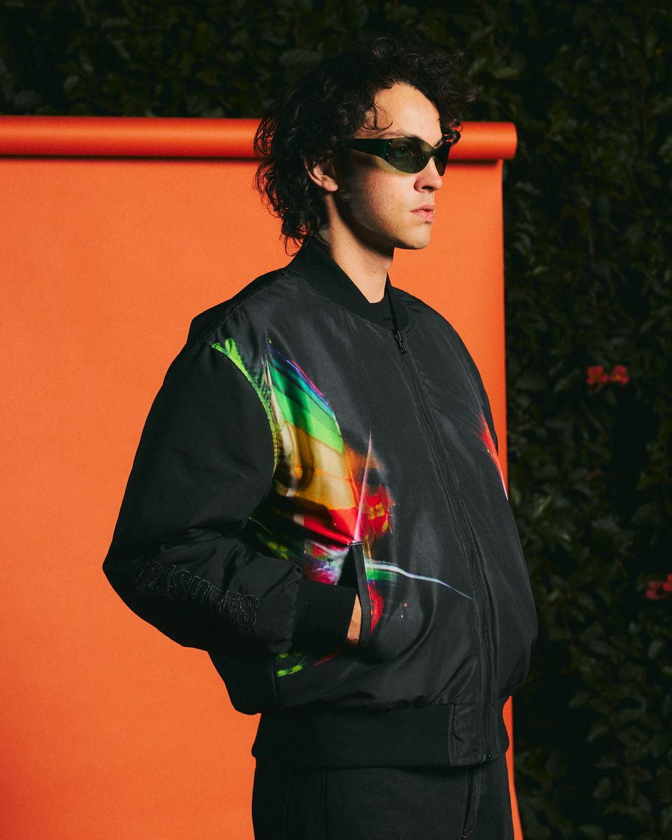 ��PLEASURES/�ץ쥸�㡼����DAFT PUNK/���եȡ��ѥ󥯡�DAFT CLUB REVERSIBLE BOMBER �ܥ�С����㥱�å� / BLACK