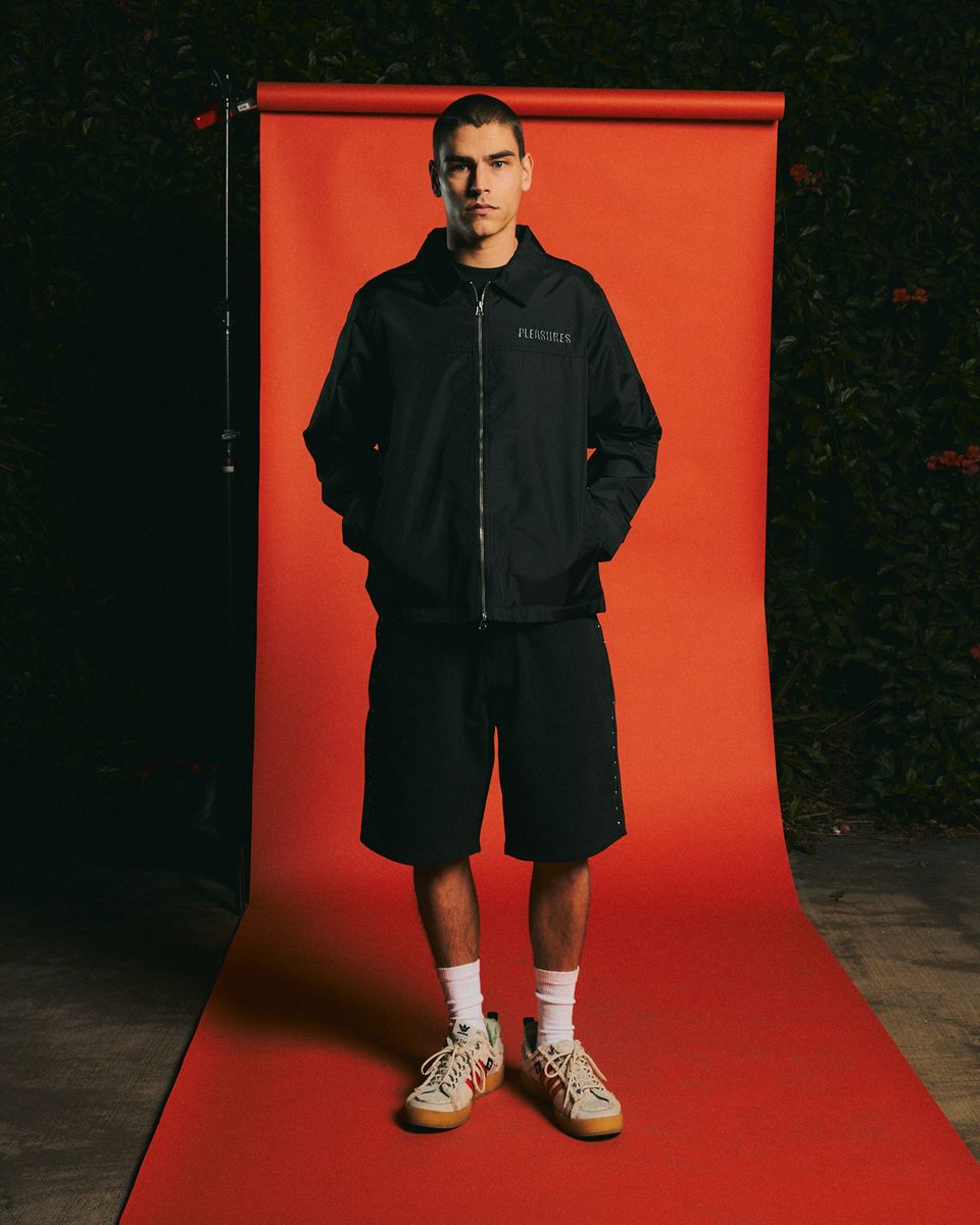 ��PLEASURES/�ץ쥸�㡼����DAFT PUNK/���եȡ��ѥ󥯡�HELMETS NYLON WORK JACKET ������㥱�å� / BLACK