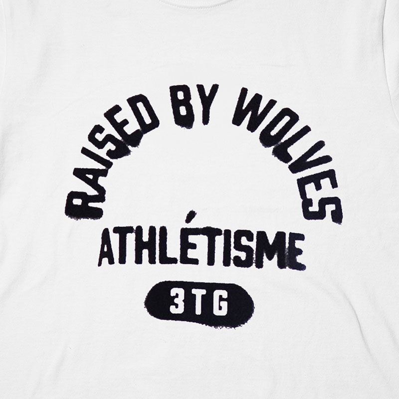 ��RAISED BY WOLVES/�쥤���ɥХ�����֥���ATHLETIQUE TEE T����� / WHITE