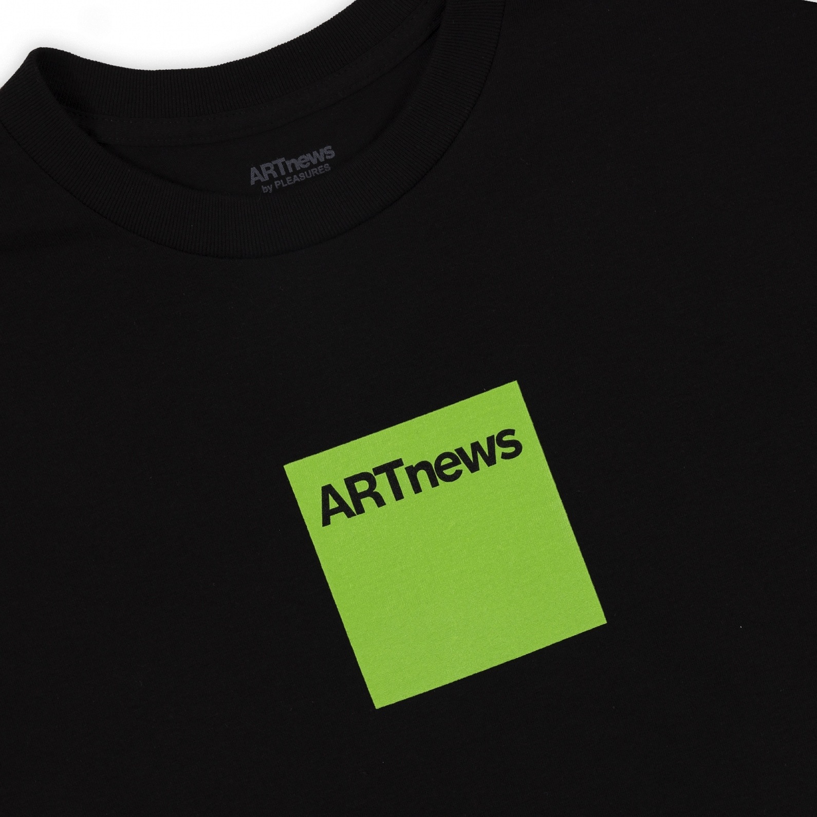 PLEASURES/ץ쥸㡼ARTnewsART NEWS T-SHIRT T / BLACK ֥å