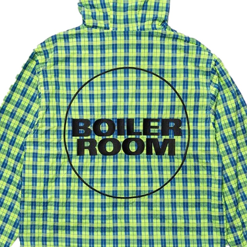��PLEASURES/�ץ쥸�㡼����BOILER ROOM��PRACTICE HOODED JACKET ���㥱�å� / NEON