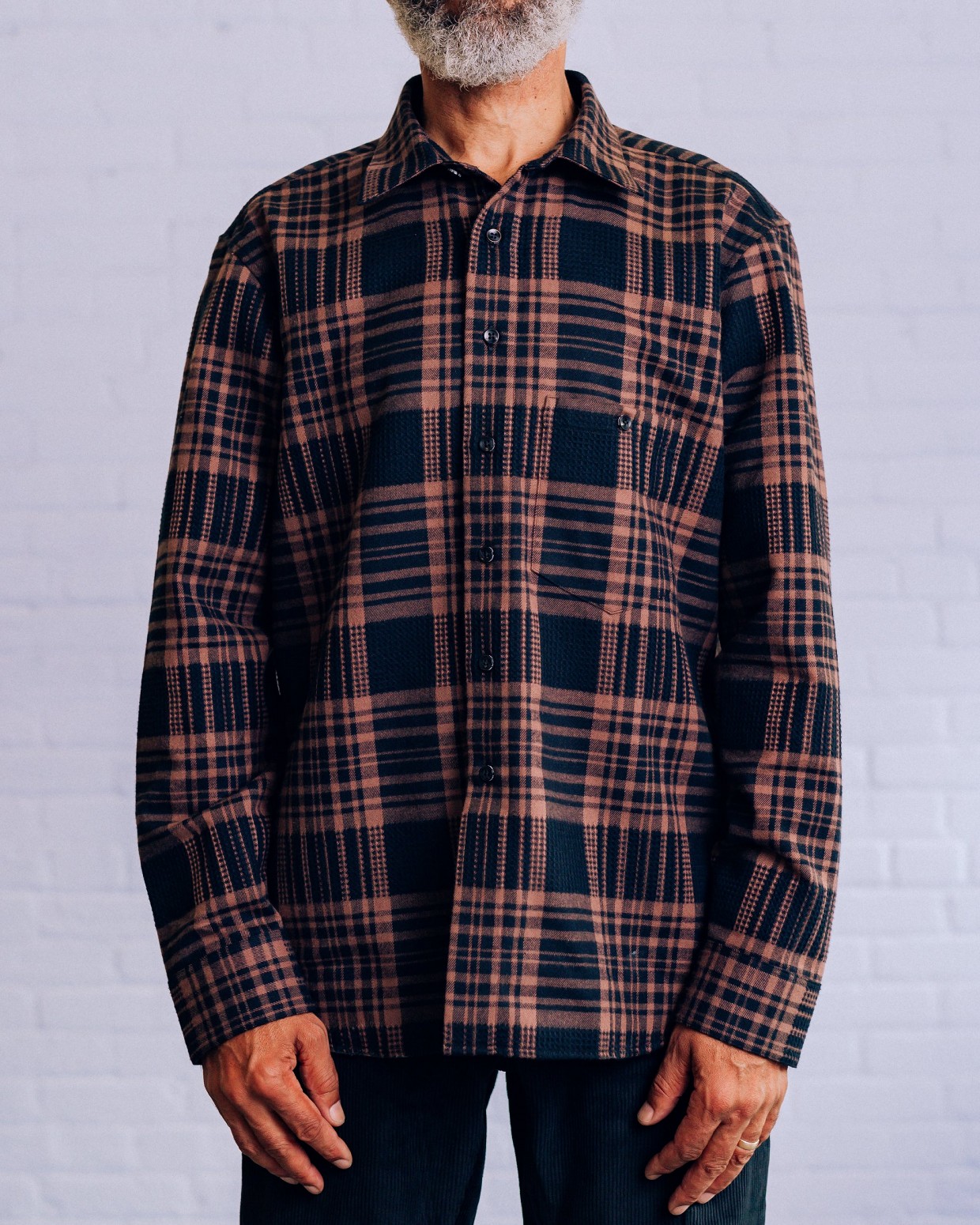 RAISED BY WOLVES/쥤ɥХ֥WAFFLE PLAID BUTTON-UP SHIRT Ĺµ / BROWN