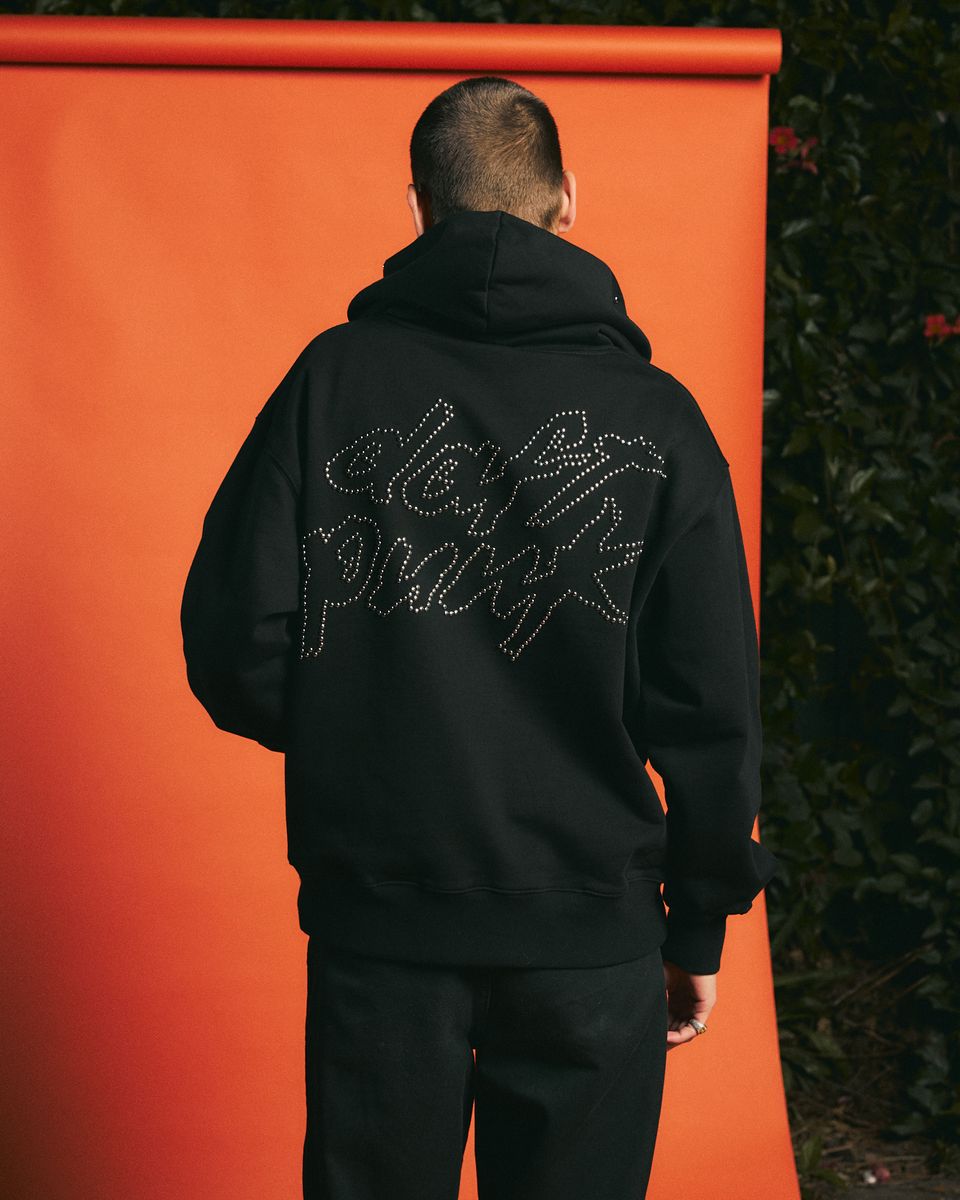 ��PLEASURES/�ץ쥸�㡼����DAFT PUNK/���եȡ��ѥ󥯡�LUCKY STUDDED HOODIE �С����� / BLACK