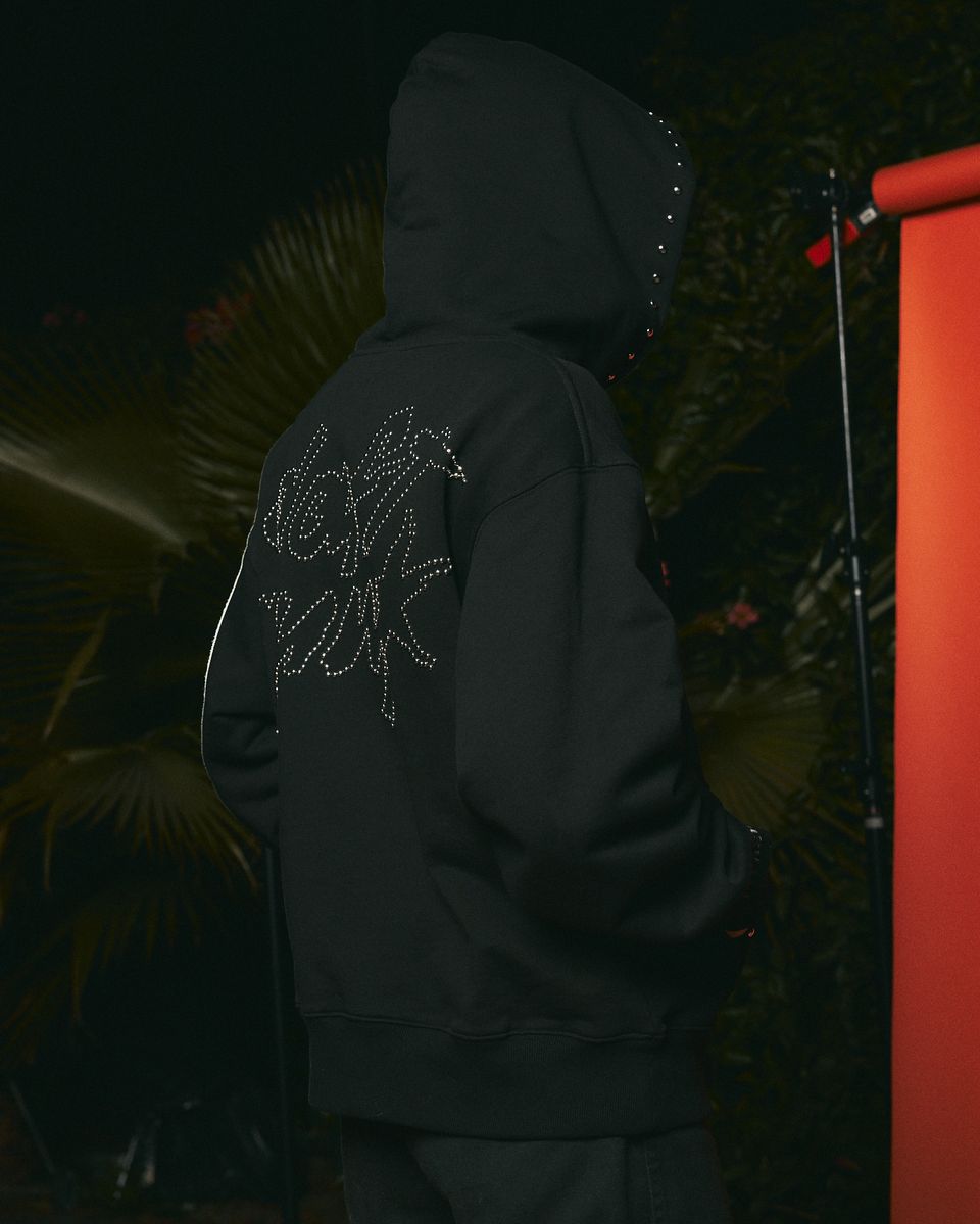 ��PLEASURES/�ץ쥸�㡼����DAFT PUNK/���եȡ��ѥ󥯡�LUCKY STUDDED HOODIE �С����� / BLACK