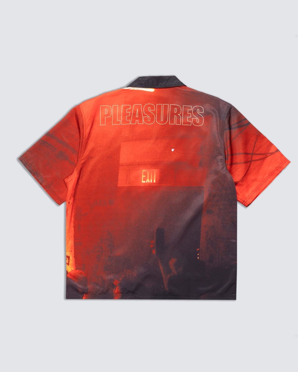 ��PLEASURES/�ץ쥸�㡼����BOILER ROOM��VENUE BUTTON UP Ⱦµ����� / RED