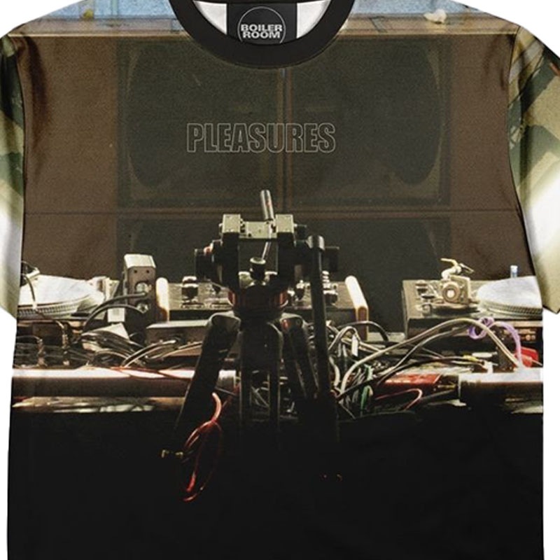 ��PLEASURES/�ץ쥸�㡼����BOILER ROOM��VENUE HEAVYWEIGHT SHIRT Ⱦµ����� / MULTI