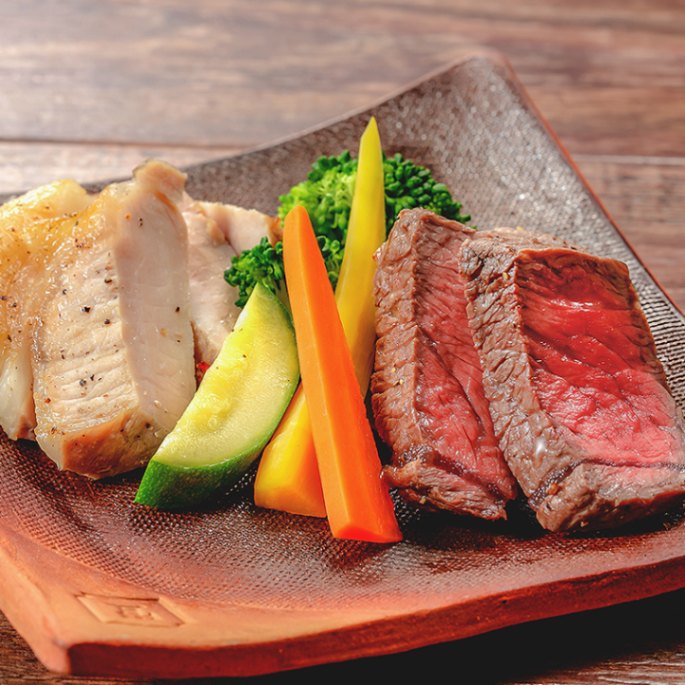 【飲食オプション】瓦テラス 「あがの姫牛と純白のビアンカ食べ比べ御膳」