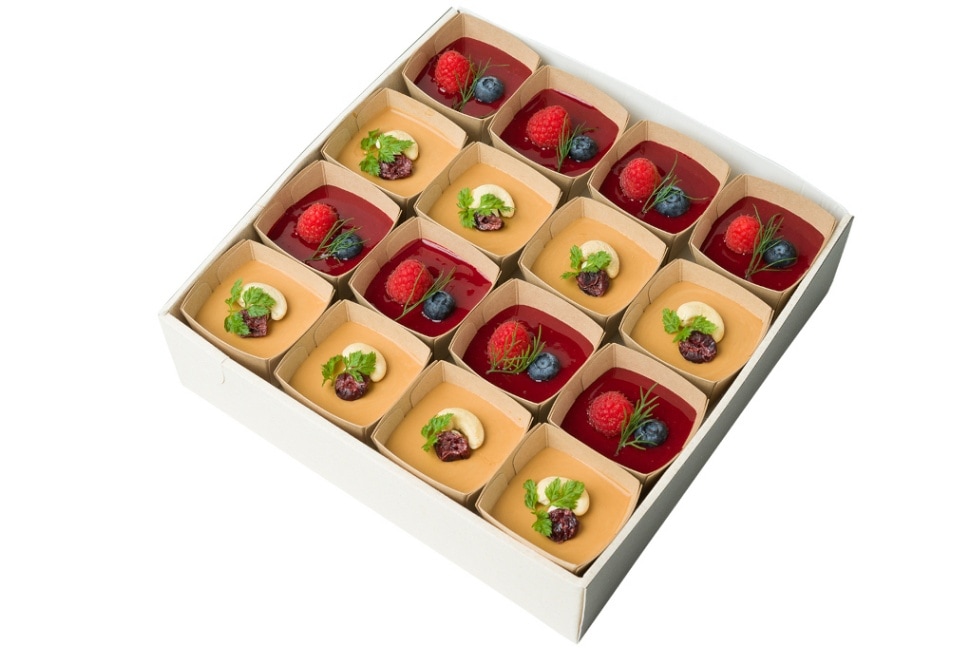 18.ミルクパンナコッタ -ベリー＆キャラメルソース- 白砂糖不使用