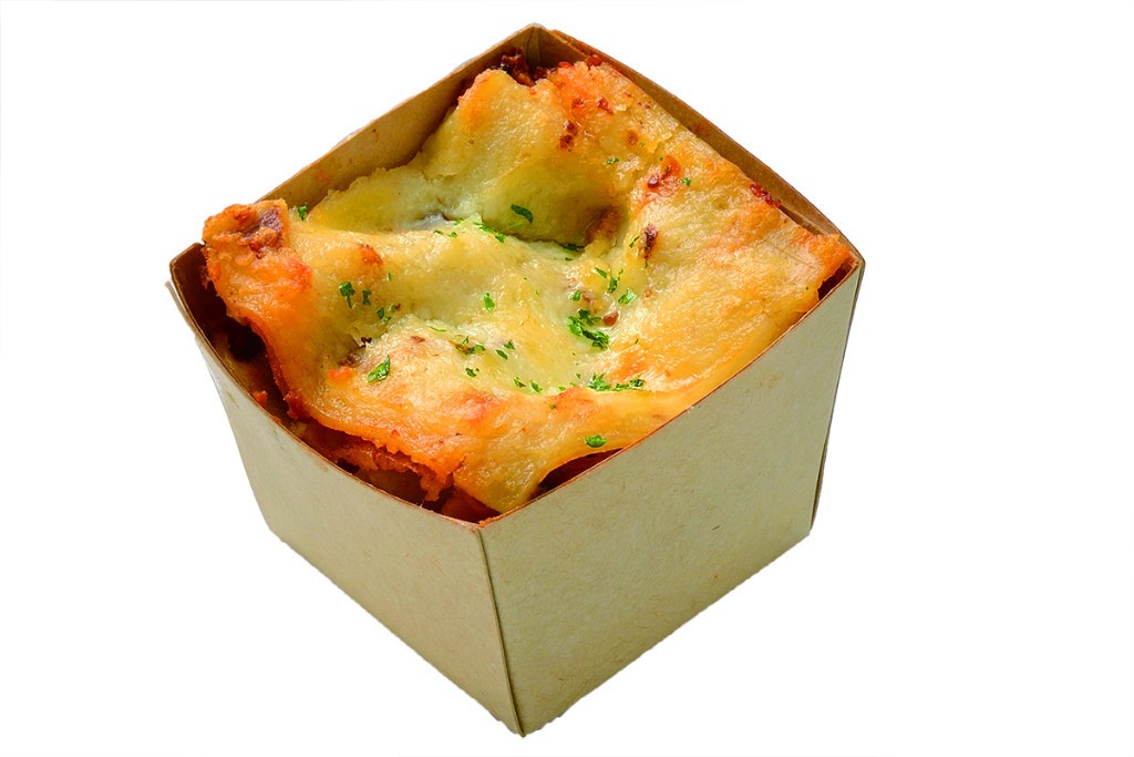 H-14.ハーフサイズBOX 無投薬で育てた「北海道十勝産 豊西牛」100％のラザニア