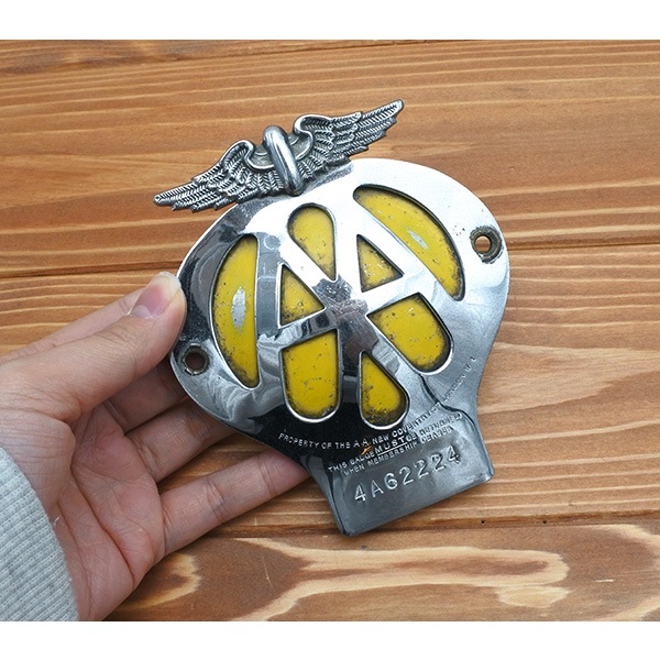 USED品 AA ビンテージ グリルバッジ グリルエンブレム カーバッチ