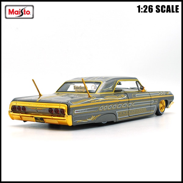 1/26 箱入り ミニカー 1964 CHEVROLET IMPALA SS ガンメタリック