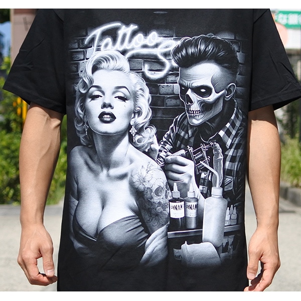 未使用 新品 ドクロ タトゥー ゴシック セクシー ブロンドガール 黒 Tシャツ Tシャツ 半袖 メンズ TATOO タトゥー ブラック 服 トップス スカル