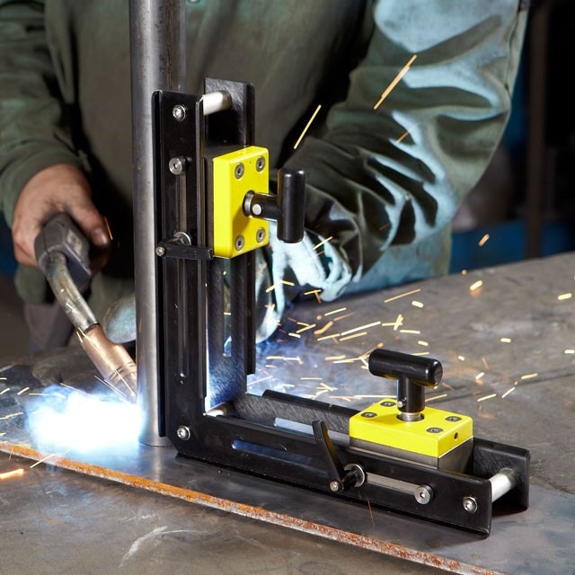 �ޥ������å��������ѥޥ��ͥåȥۥ�� ��ľ�Ѱ���Ĵ�������ס�272kg��