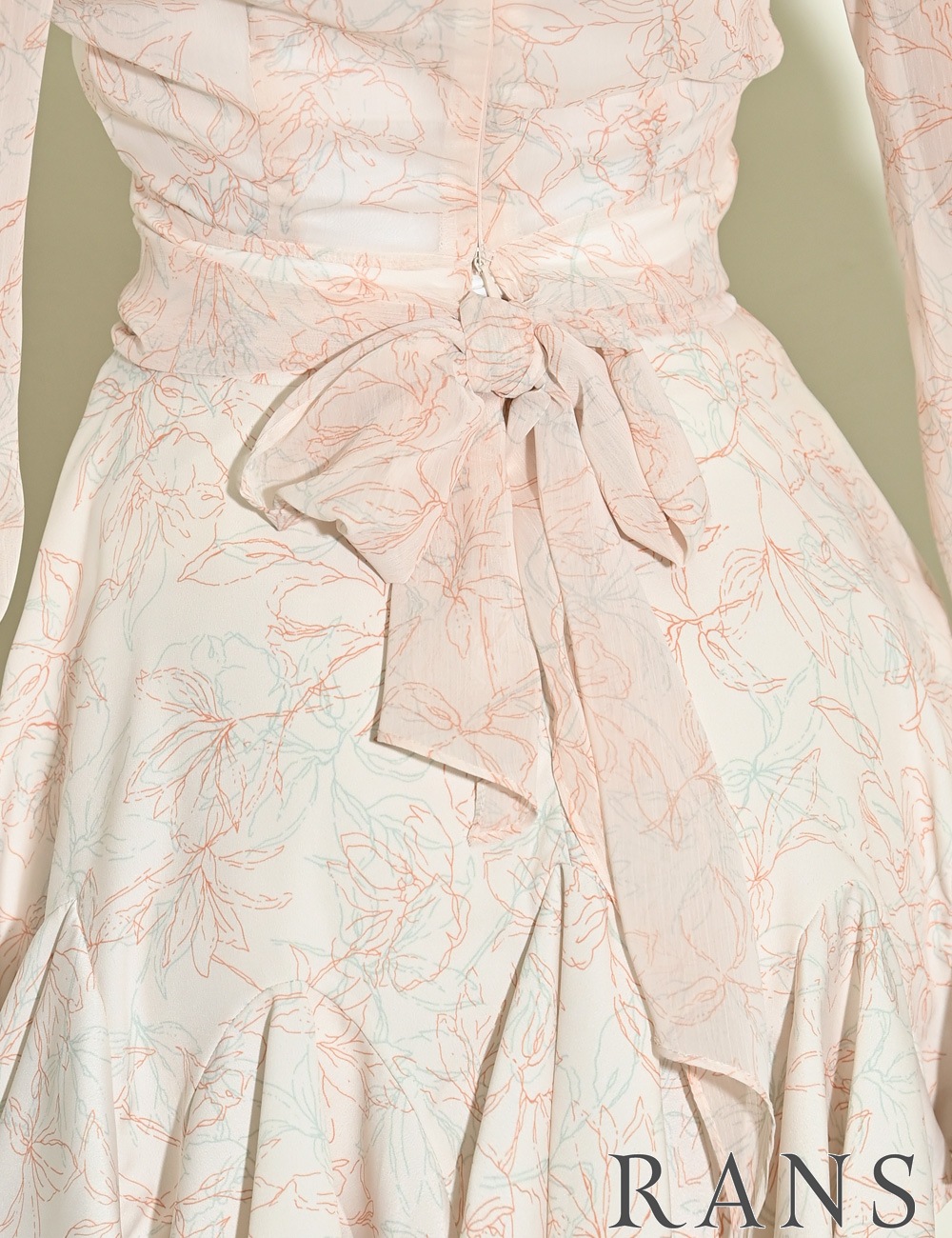 [Sのみ即納][instock]【RAN SERENE】ミニ/ドレス/セットアップ/オレンジ/長袖/襟付き/フレア/柄/花柄/リボン